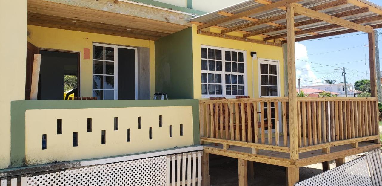 Pal'S On The Beach - Dangriga, Belize Екстер'єр фото